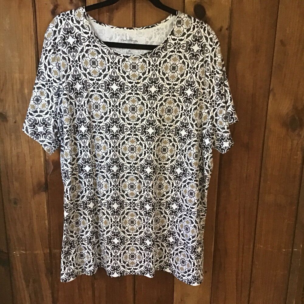 Croft & Barrow Classic Tee Size 2X Black White Geometric Floral Short Sleeve